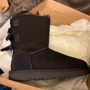 Bailey bow boots